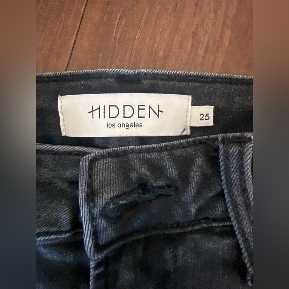HIDDEN JEANS Fray Hem Crop Flare Jeans - Picture 5 of 5